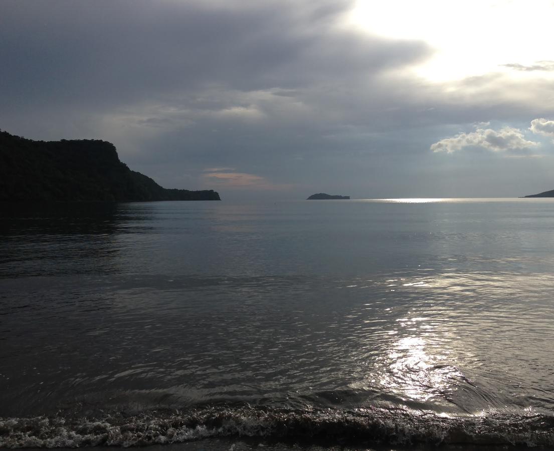 Calayo Beach Resort Nasugbu Exterior photo